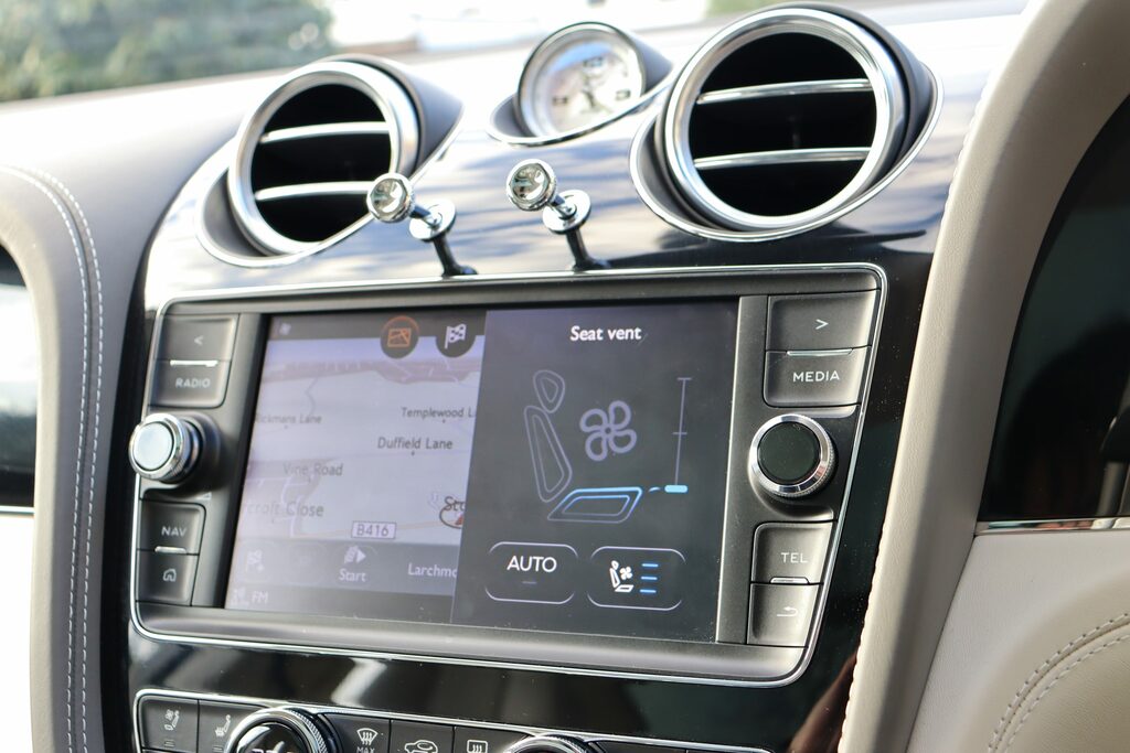 Bentley Bentayga #29
