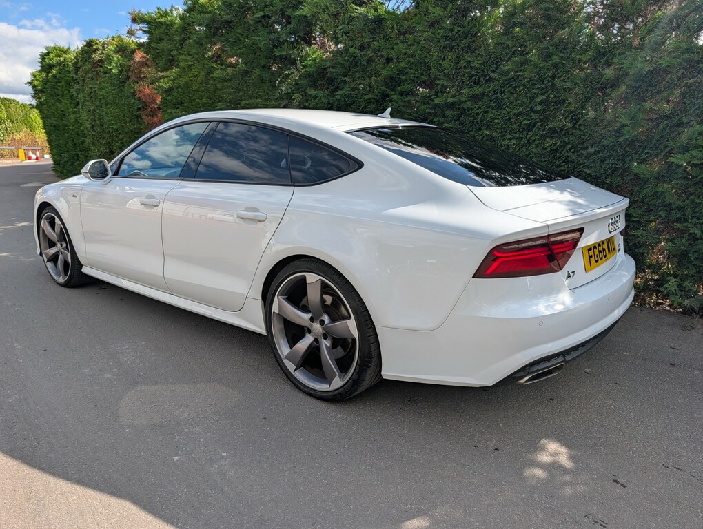 Audi A7 3.0 Tdi V6 Black Edition White #3