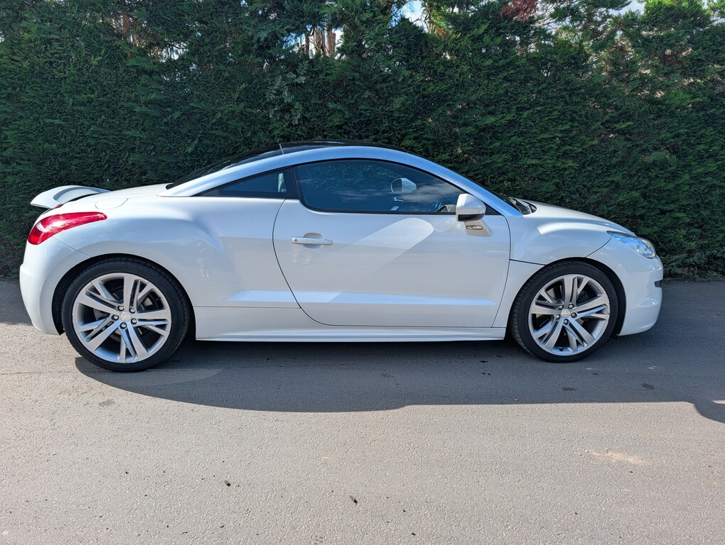 Peugeot RCZ Coupe 1.6 Thp Gt 2015 White #2
