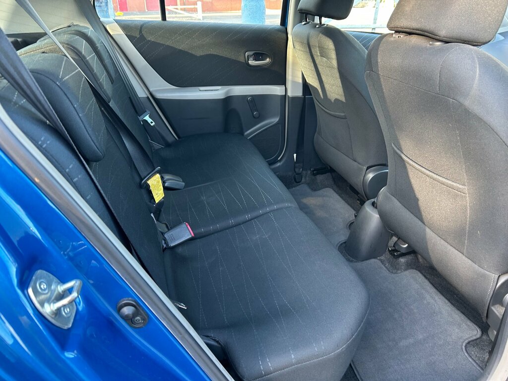 Toyota Yaris Silver #12