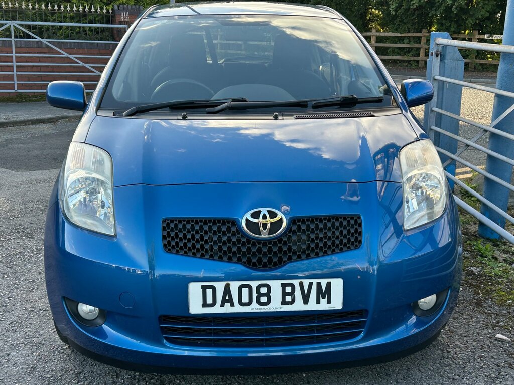 Toyota Yaris Silver #6