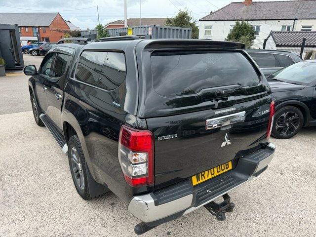 Mitsubishi L200 2020 2.2 Di-d Dc Barbarian Pickup Double Cab D Black #5