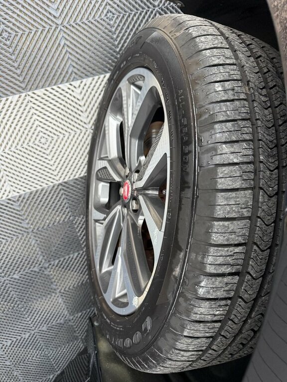 Jaguar I-Pace 2020 400 90Kwh Hse Suv 4Wd 400 Black #5