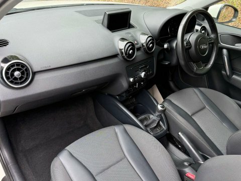 Audi A1 1.2 A1 Sportback NU62UFL White #3