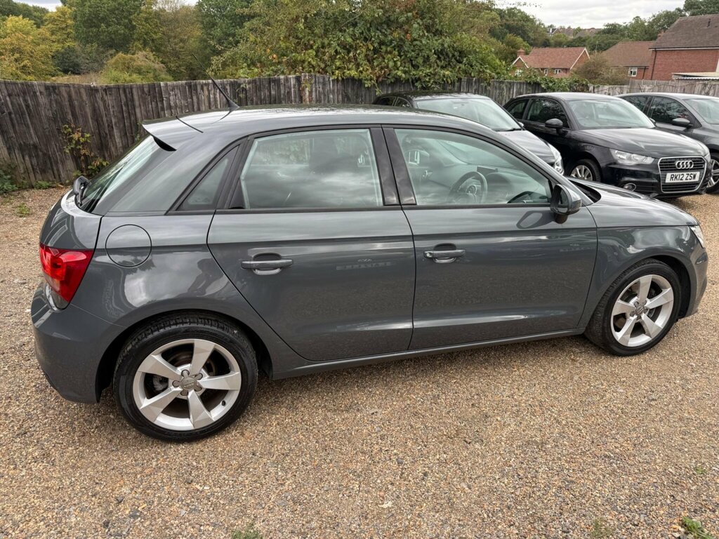 Audi A1 1.4 Tfsi Cod Black Edition Sportback Ma Black #30