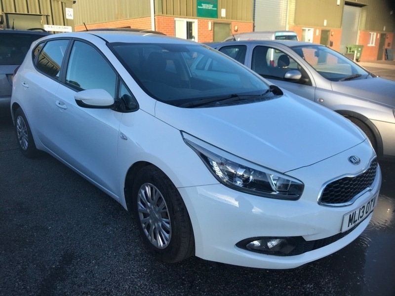 Kia Ceed Crdi 1 White