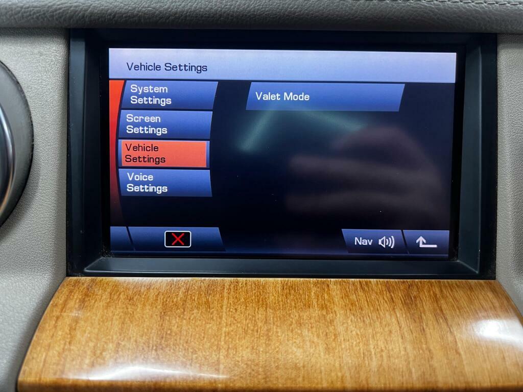 Land Rover Discovery 4 Hse Black #47