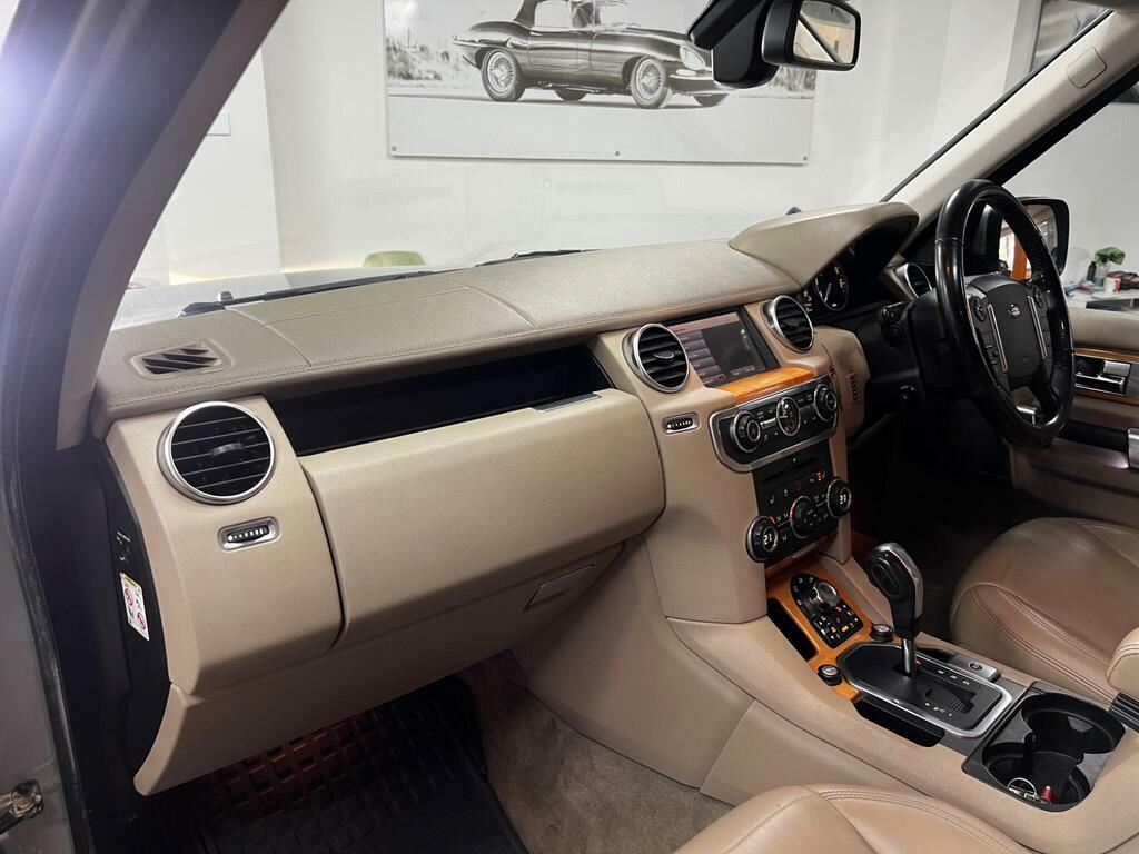 Land Rover Discovery 4 Hse Black #13