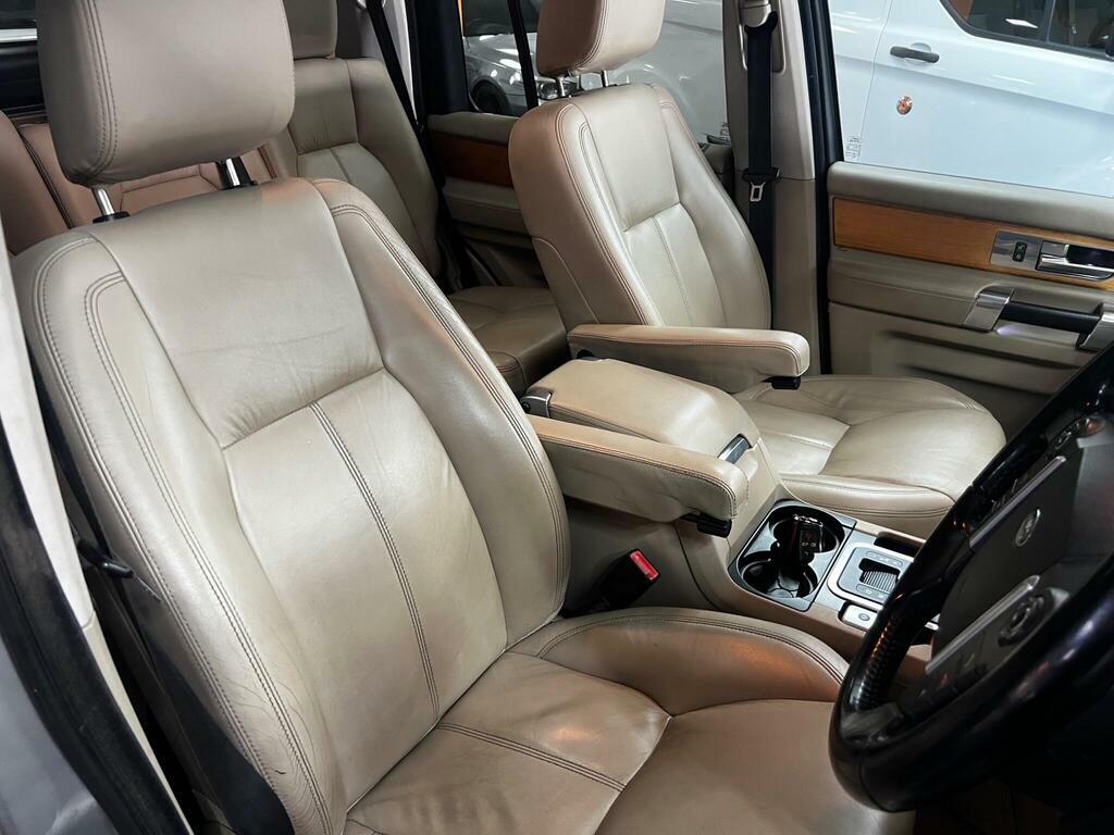 Land Rover Discovery 4 Hse Black #17