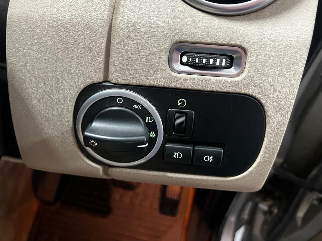 Land Rover Discovery 4 Hse Black #31