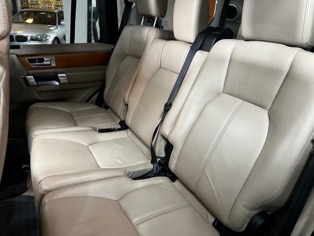Land Rover Discovery 4 Hse Black #18