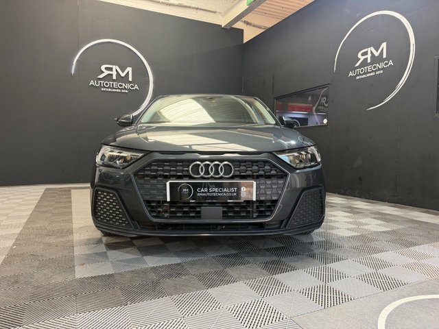 Audi A1 1.0 Tfsi 25 Technik Sportback Eu YB22ZDN Grey #2