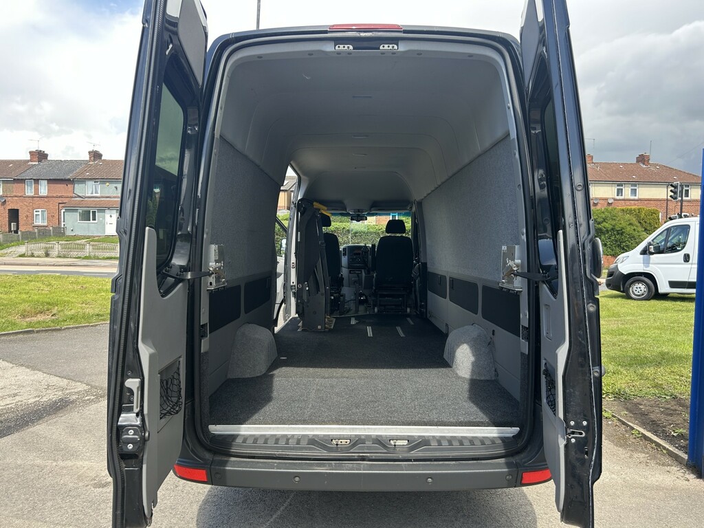 Mercedes-Benz Sprinter Sprinter Luton With Taillift. White #9