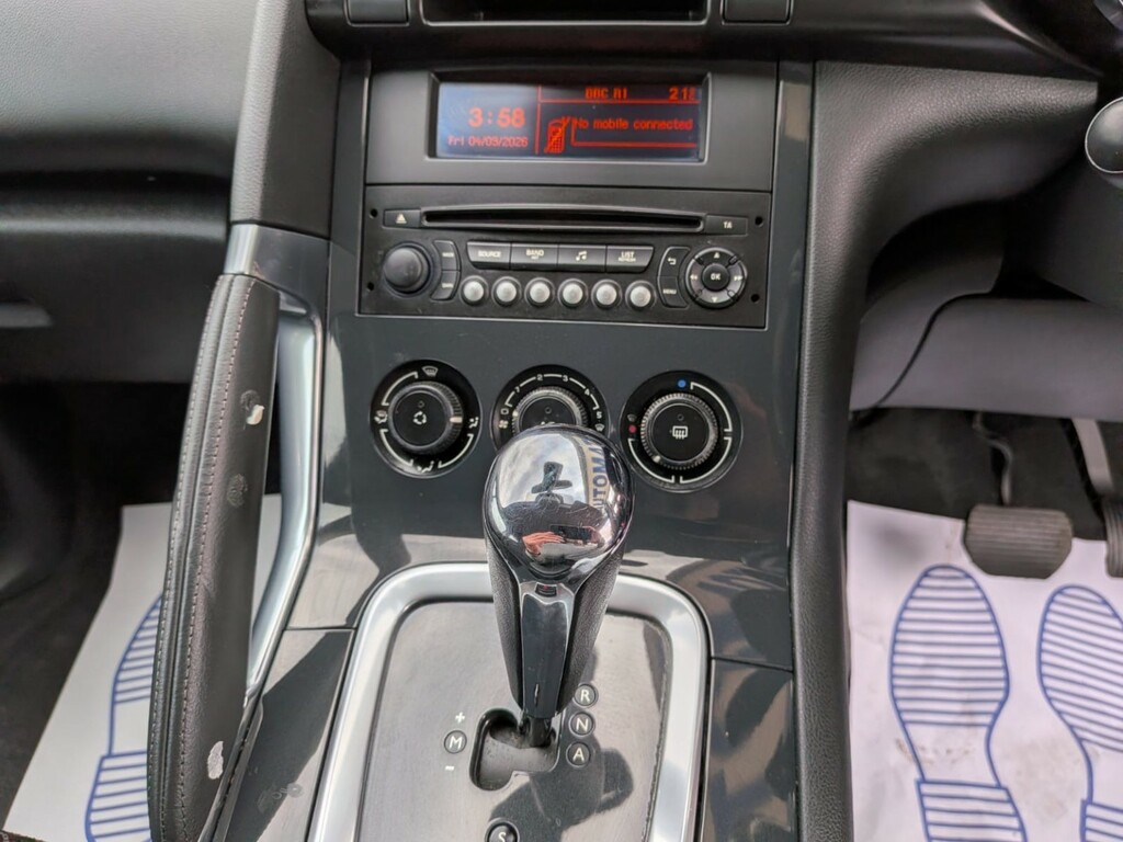 Peugeot 3008  Silver #16