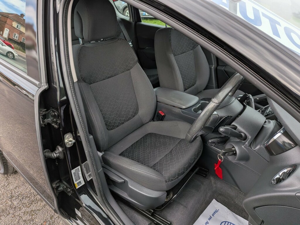 Peugeot 3008  Silver #8