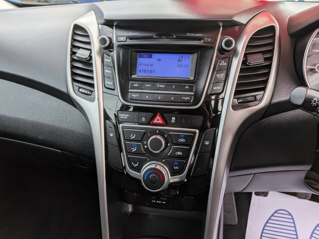 Hyundai I30 1.4 Crdi Active Euro 5 Grey #16