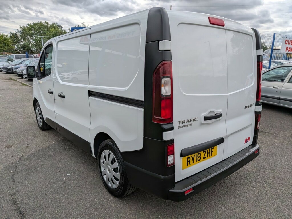 Renault Trafic Panel Van 1.6 Sl29 Dci 95 Business Euro 6 2018 White #4