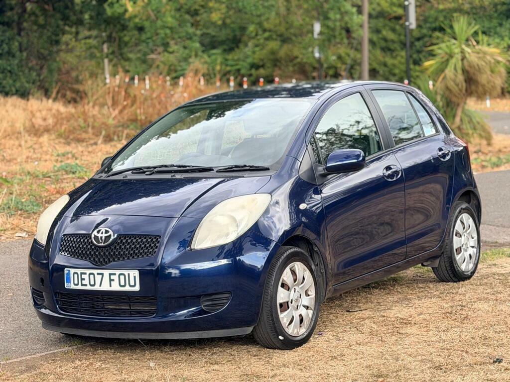 Toyota Yaris Tr Black #4