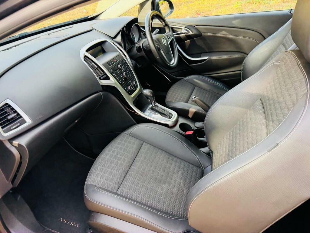 Vauxhall Astra GTC Hatchback Yellow #27