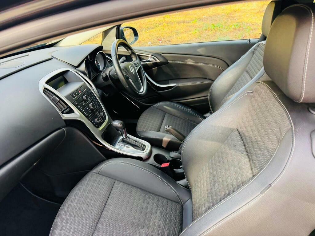 Vauxhall Astra GTC Hatchback Yellow #30
