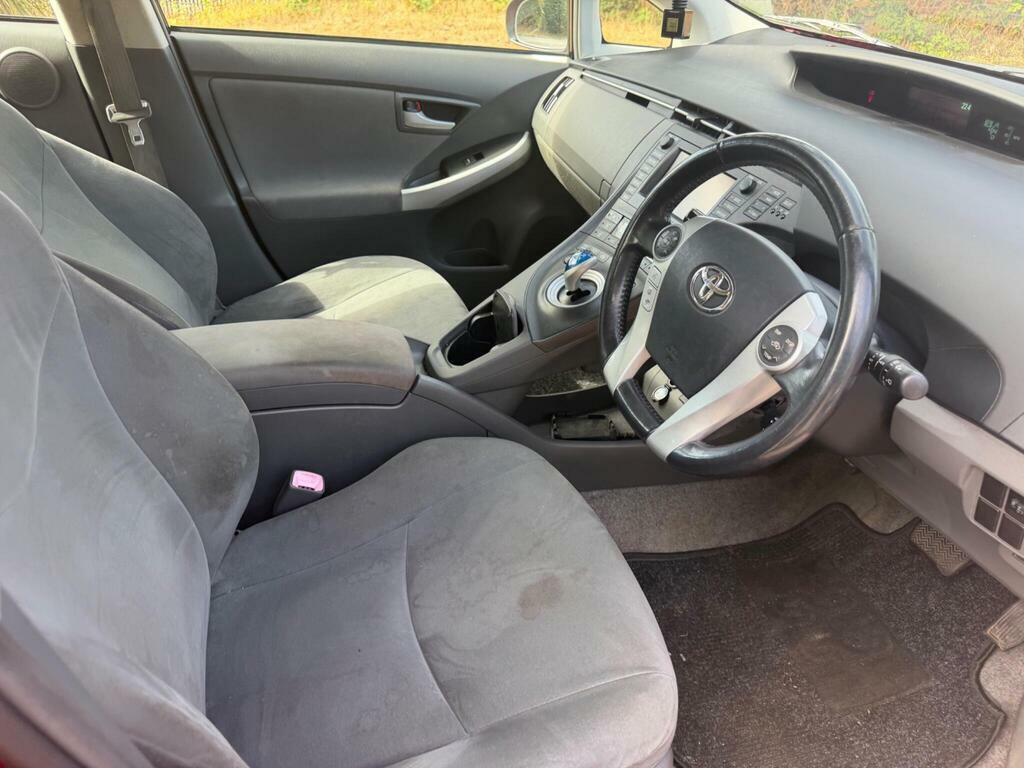 Toyota Prius  Silver #31