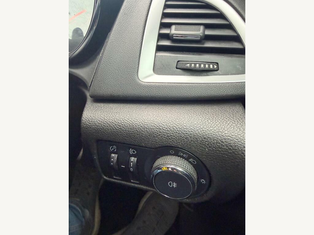 Vauxhall Astra Astra Elite White #51