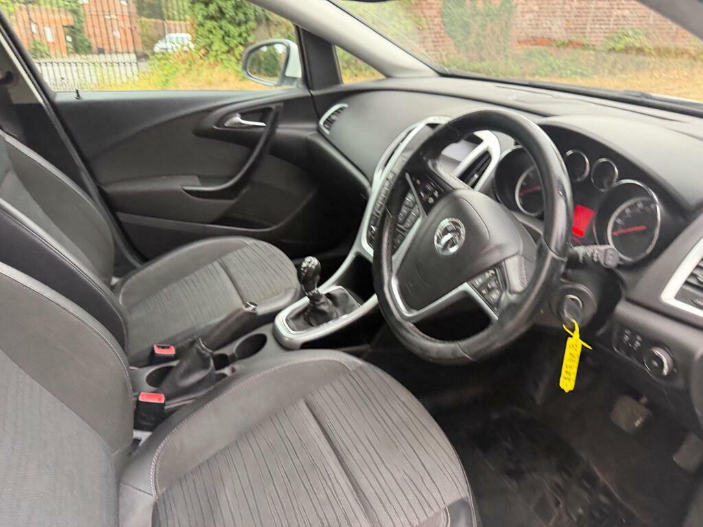 Vauxhall Astra Astra Elite White #27