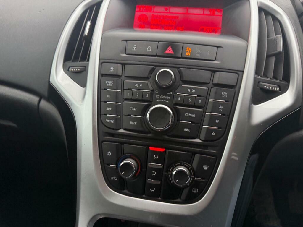 Vauxhall Astra Astra Elite White #41