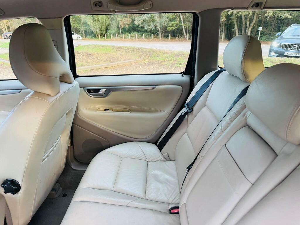 Volvo V70 2.4 D5 Se Lux Geartronic #39