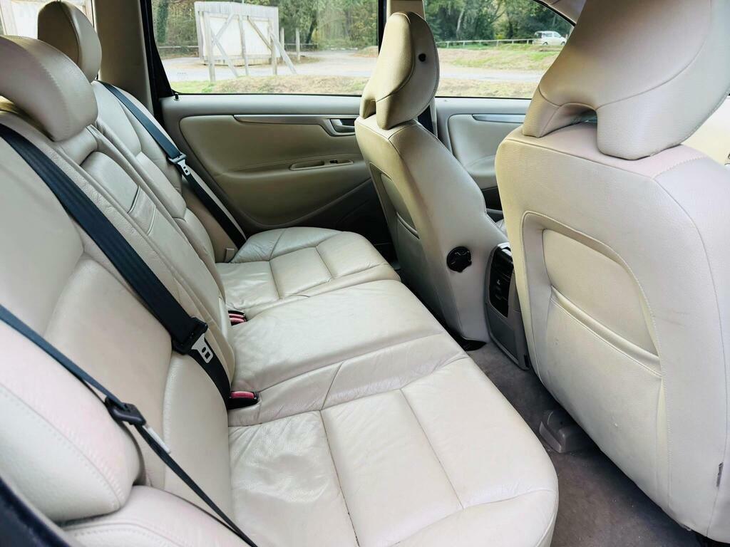 Volvo V70 2.4 D5 Se Lux Geartronic #18