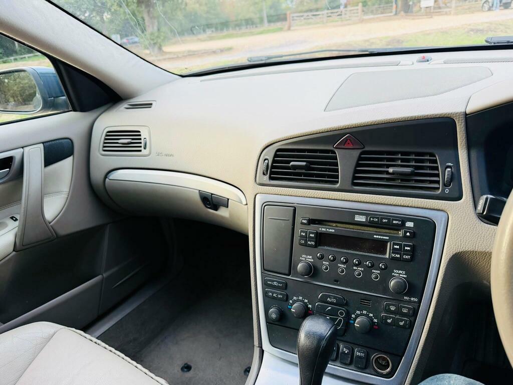 Volvo V70 2.4 D5 Se Lux Geartronic #58
