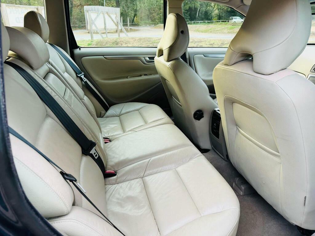 Volvo V70 2.4 D5 Se Lux Geartronic #19
