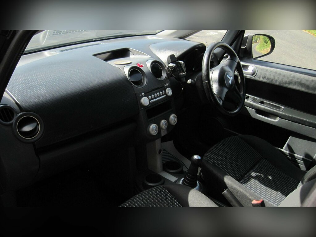 Mitsubishi Colt  Silver #9