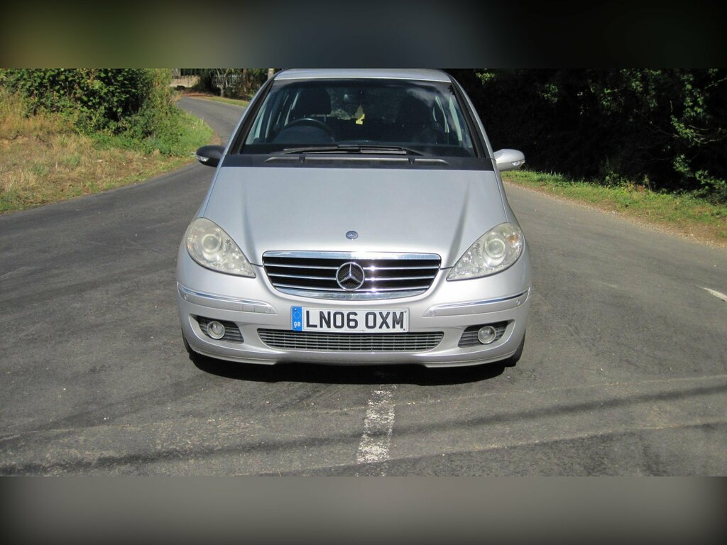 Mercedes-Benz A Class 2.0 A200 Elegance Blue #24