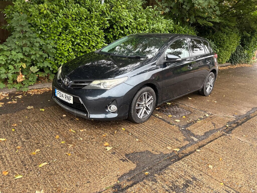 Toyota Auris 1.4 D-4d Icon Plus Euro 5 Ss Grey