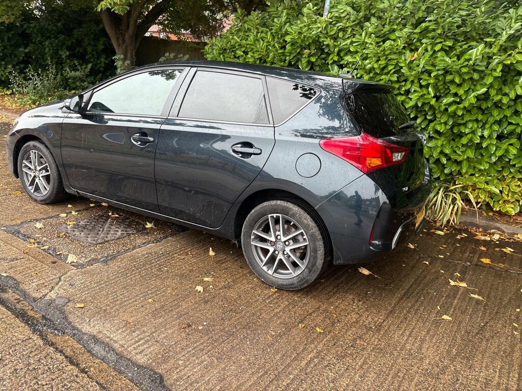 Toyota Auris 1.4 D-4d Icon Plus Euro 5 Ss Grey #3