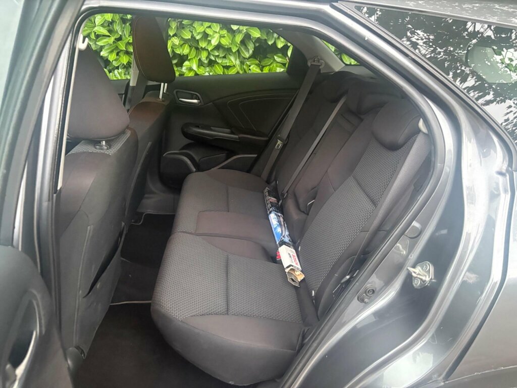 Honda Civic Hatchback 1.8 I-vtec Se Plus Euro 6 Ss 201 White #25