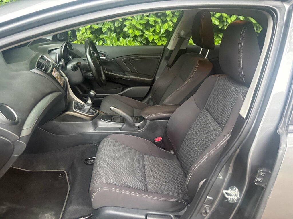 Honda Civic Hatchback 1.8 I-vtec Se Plus Euro 6 Ss 201 White #24