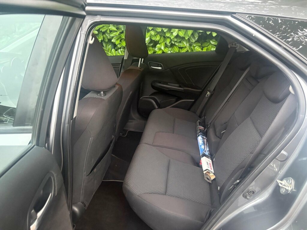 Honda Civic Hatchback 1.8 I-vtec Se Plus Euro 6 Ss 201 White #27