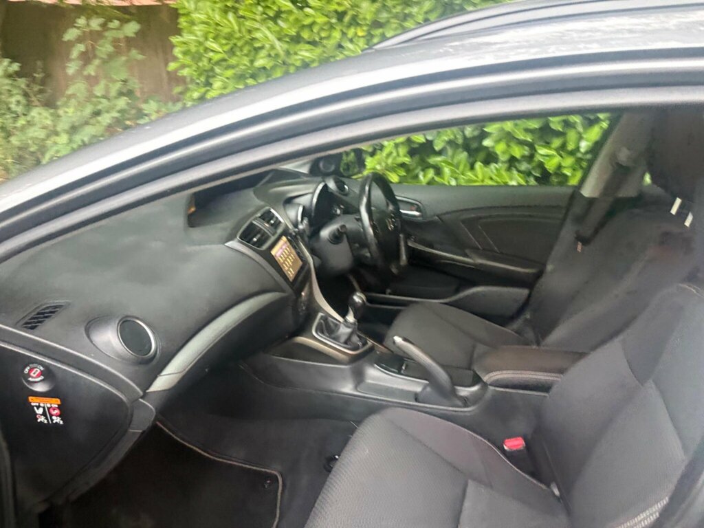 Honda Civic Hatchback 1.8 I-vtec Se Plus Euro 6 Ss 201 White #34