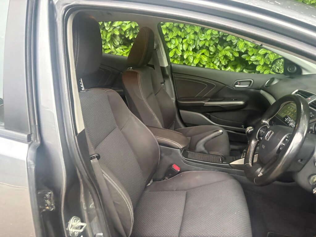 Honda Civic Hatchback 1.8 I-vtec Se Plus Euro 6 Ss 201 White #31