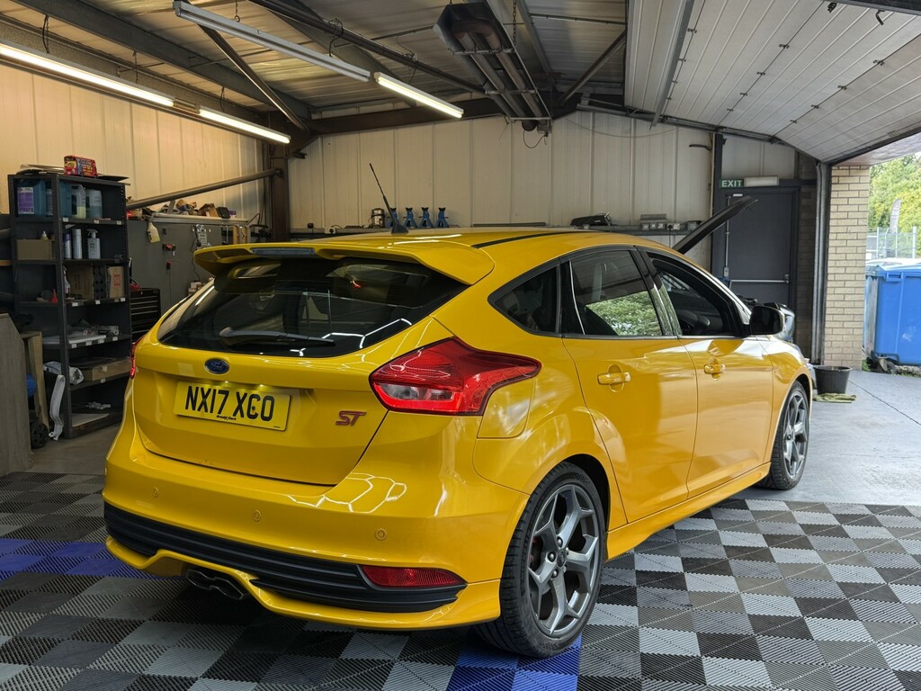 Ford Focus 2.0 Tdci St-3 2017 NX17XCO Yellow #2
