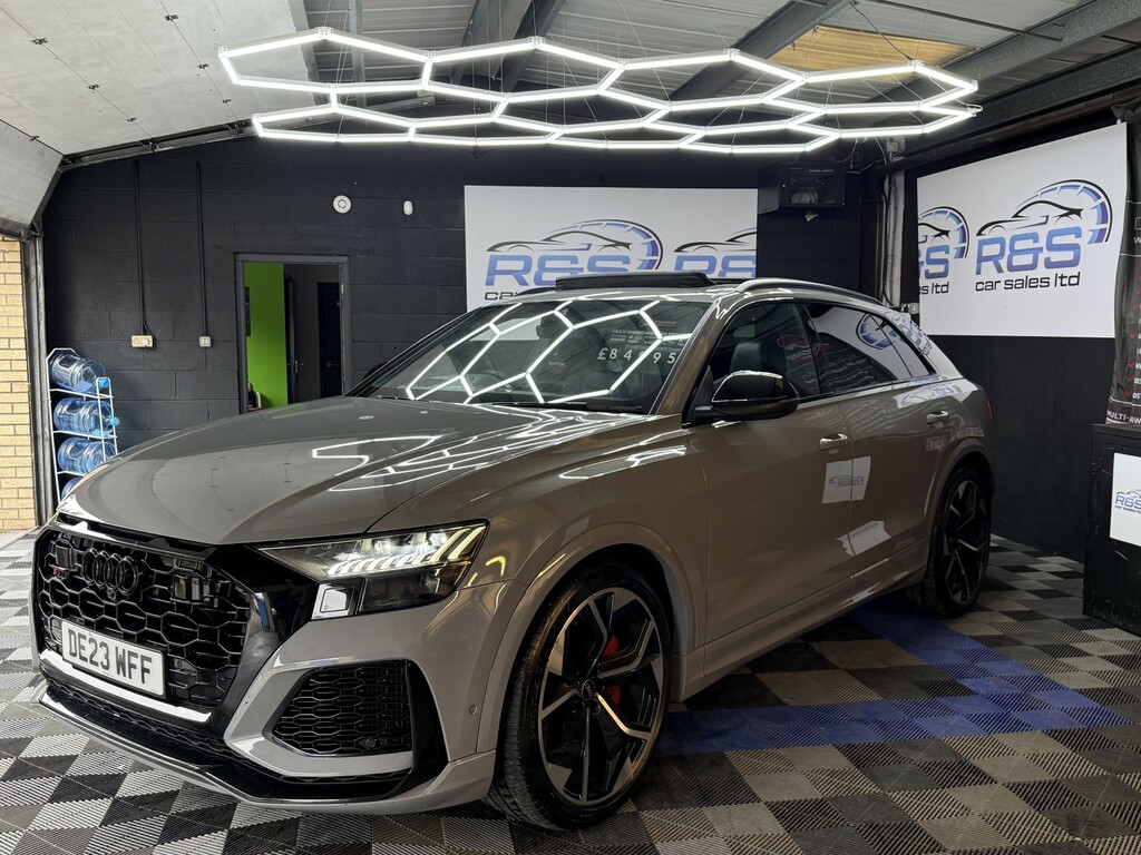 Audi RSQ8 Estate Black #7