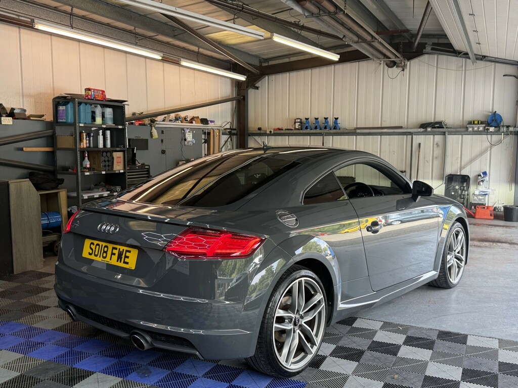 Audi TT 1.8 Tfsi Black Edition 2018 Grey #4