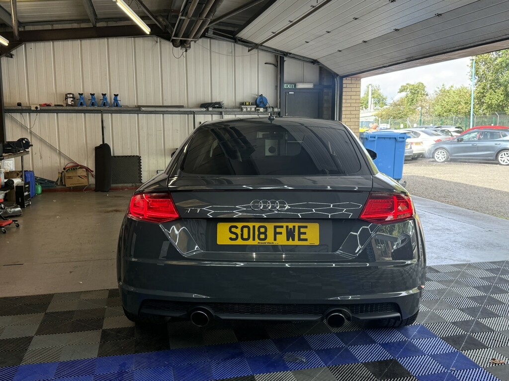 Audi TT 1.8 Tfsi Black Edition 2018 Grey #5