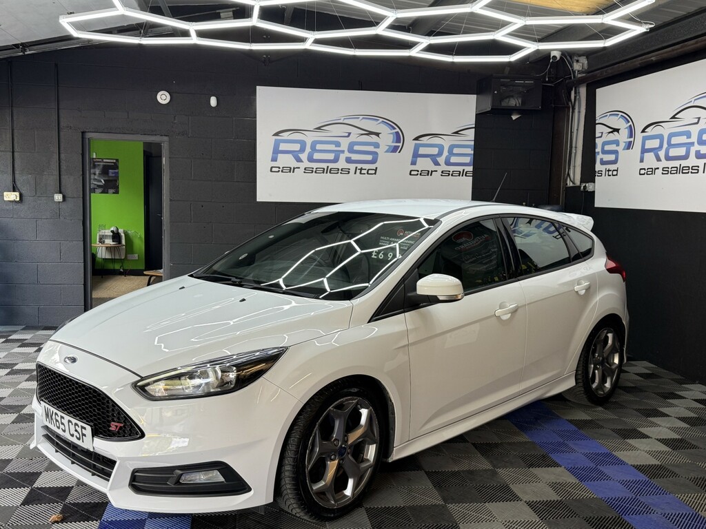 Ford Focus 1.5 Zetec Tdci 118 Bhp Black #10