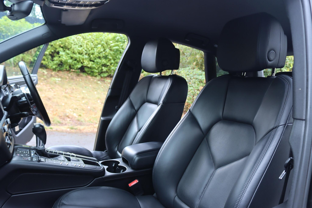 Porsche Macan 2.0T Pdk 4Wd Euro 6 Ss LO68BHE Black #3