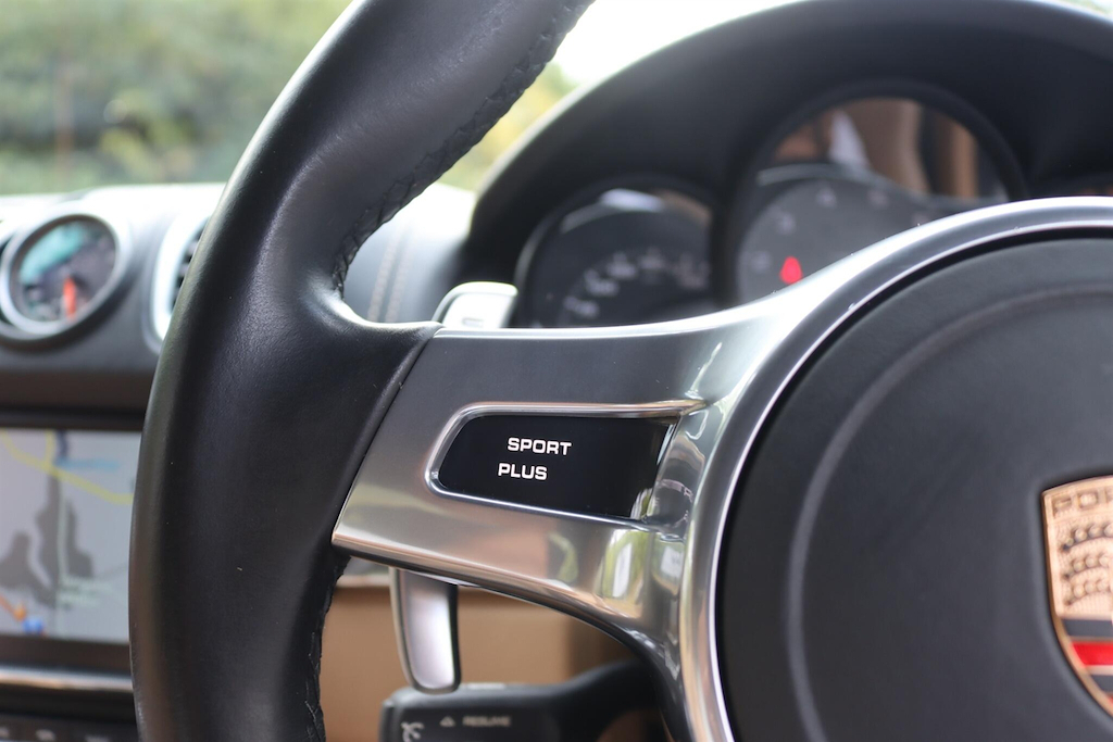 Porsche Cayman Coupe White #60