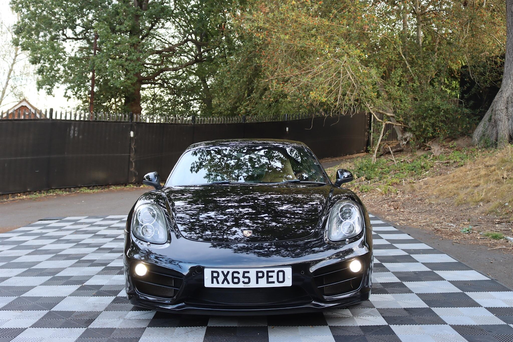 Porsche Cayman Coupe White #92