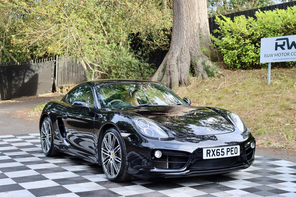 Porsche Cayman Coupe White #40